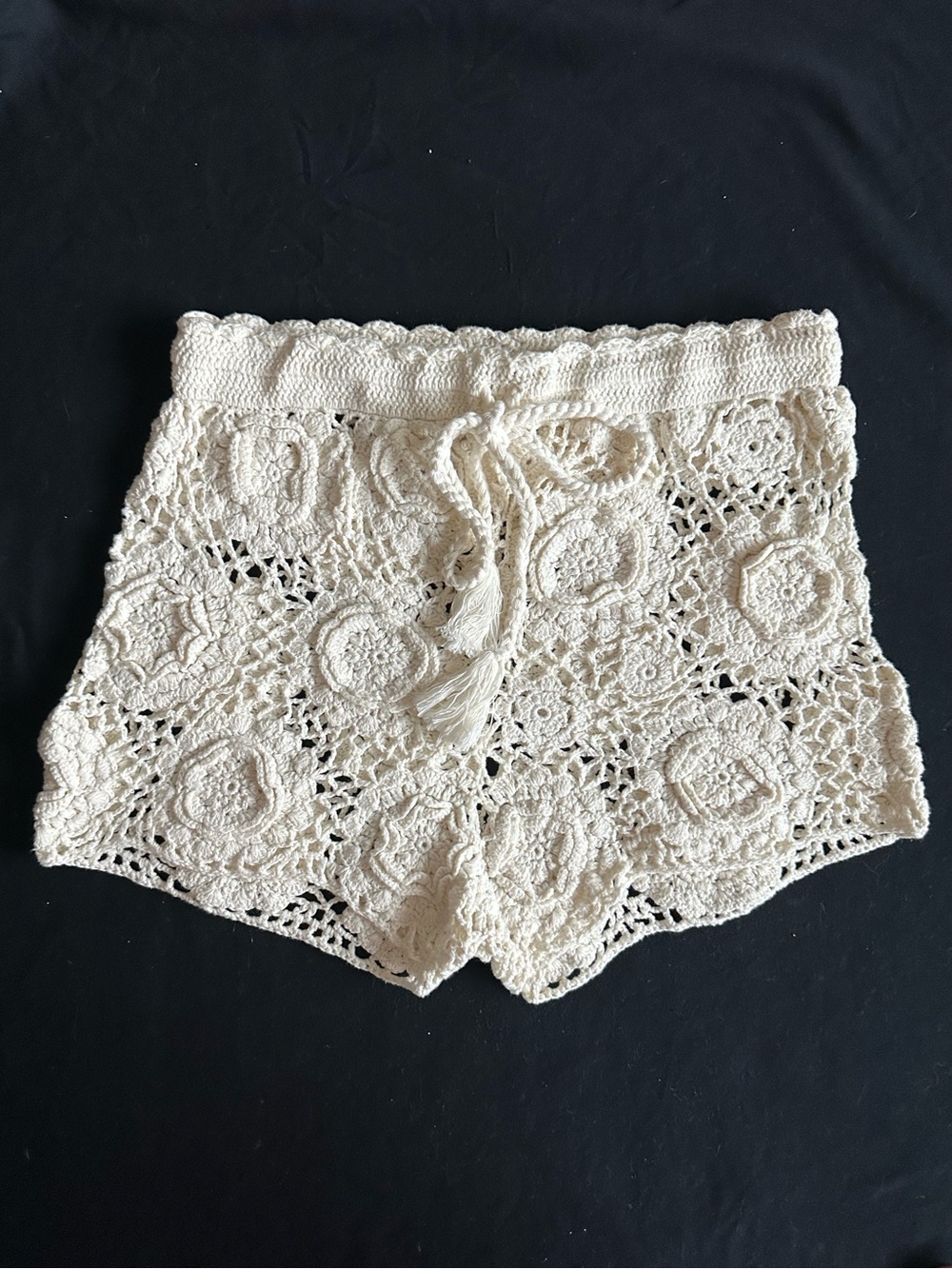 Revolve Tularosa Zephyr Crochet Drawstring Shorts White ivory Large - Picture 5 of 14
